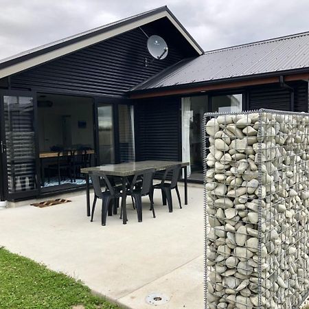 Townhouse Feel In Irishman Twizel Exterior photo